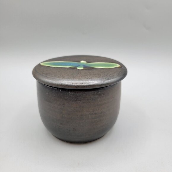 Handcrafted Studio Pottery French Butter Bell Crock Green Leaf Artist Signed - Picture 1 of 9